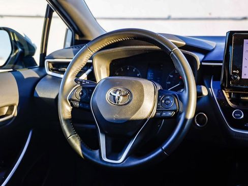 Used 2024 Toyota Corolla SE image 16