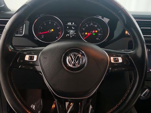 Used 2016 Volkswagen Jetta Sport FWD image 25