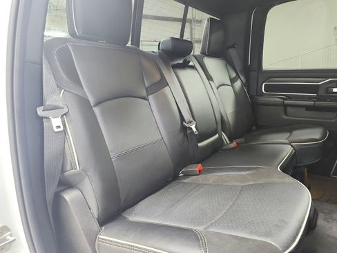 Used 2025 RAM 2500 Laramie AWD/4WD image 45