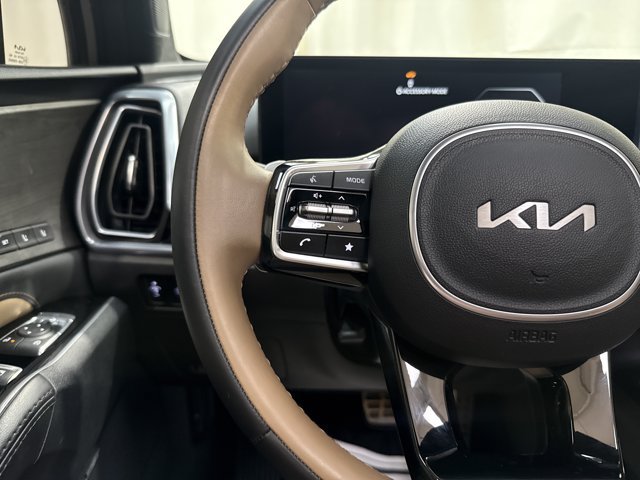 Certified 2024 Kia Sorento SX Prestige w/ Olive Brown Leather Package AWD/4WD image 12