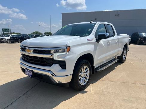 Used 2023 Chevrolet Silverado 1500 LT AWD/4WD image 1