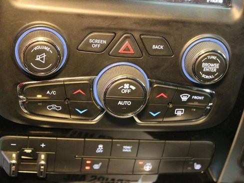 Used 2016 RAM 1500 Sport image 24