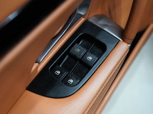 Used 2016 Maserati GranTurismo Convertible RWD image 17