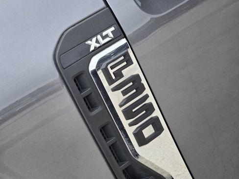 Certified 2023 Ford F350 XLT image 12