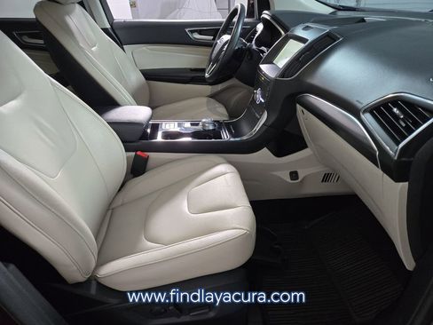 Used 2020 Ford Edge Titanium w/ Class II Trailer Tow Package image 17