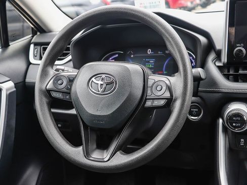 Certified 2025 Toyota RAV4 XLE AWD/4WD image 15