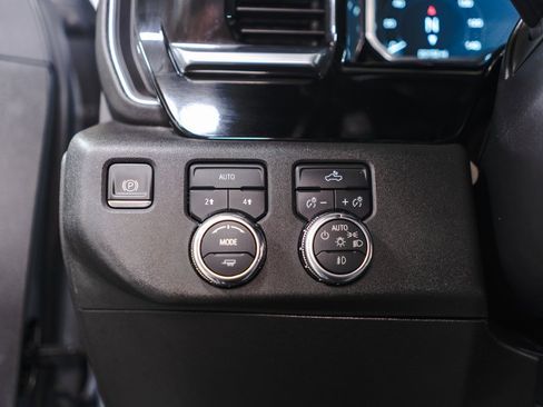 Used 2023 GMC Sierra 1500 Elevation w/ Preferred Package image 19