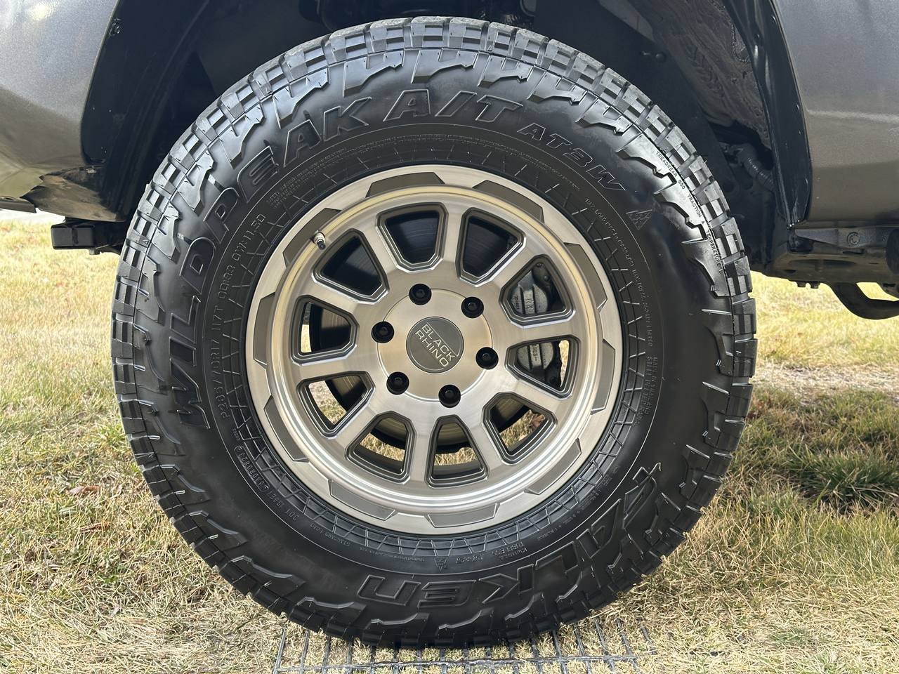 Used 2023 Toyota Tacoma SR AWD/4WD image 12