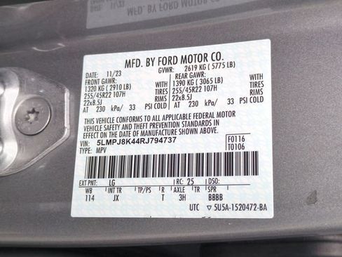 Used 2024 Lincoln Nautilus Reserve w/ Equipment Group 202A AWD/4WD image 38