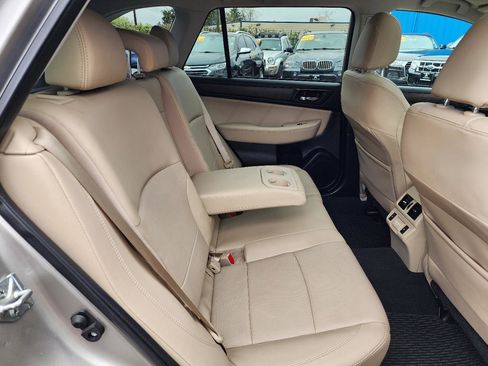 Used 2018 Subaru Outback 2.5i Limited AWD/4WD image 33