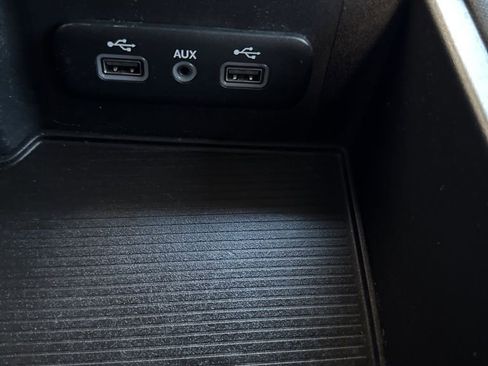 Used 2018 RAM 2500 Laramie w/ Cold Weather Group image 30