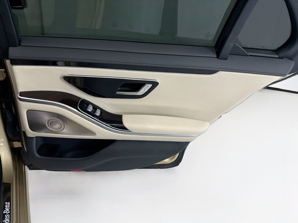 Used 2023 Mercedes-Benz S 500 4MATIC image 26
