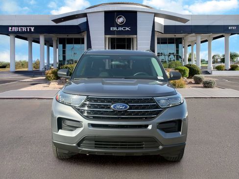 Used 2023 Ford Explorer XLT w/ Class IV Trailer Tow Package AWD/4WD image 5