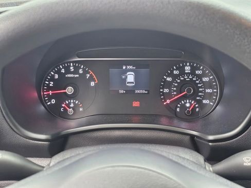 Used 2021 Kia Soul LX FWD image 28