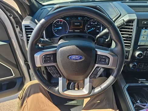 Used 2018 Ford F450 Platinum AWD/4WD image 23