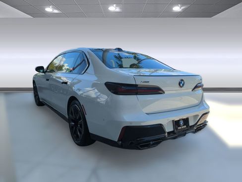 Used 2026 BMW 760i xDrive AWD/4WD image 3