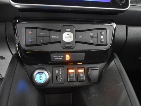 Certified 2025 Nissan Leaf SV Plus FWD image 18