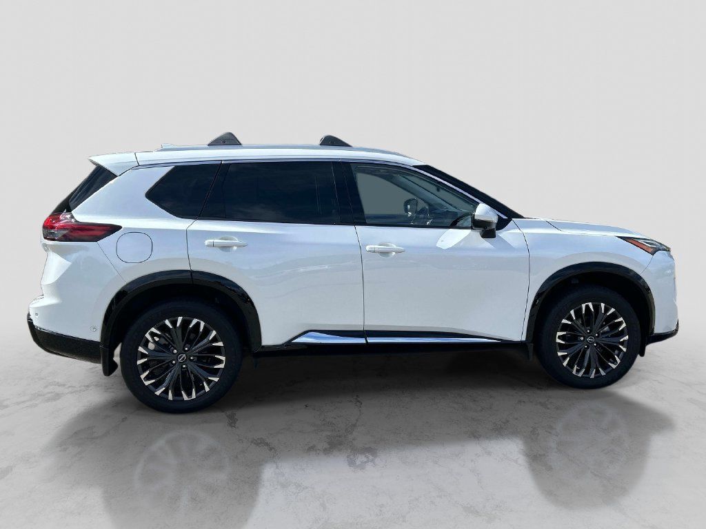 Certified 2025 Nissan Rogue Platinum w/ Platinum Premium Package FWD image 6