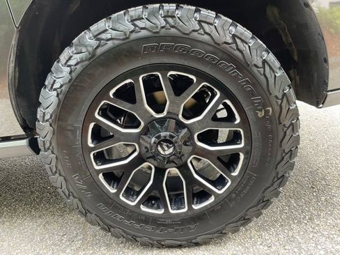 Certified 2019 Ford Expedition Max Limited w/ Equipment Group 302A AWD/4WD image 4