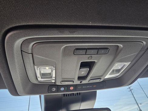 Used 2023 GMC Sierra 1500 SLT w/ SLT Premium Plus Package image 20