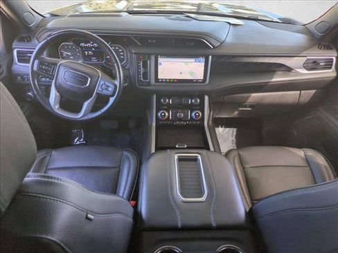 Used 2021 GMC Yukon Denali w/ Denali Premium Package AWD/4WD image 19