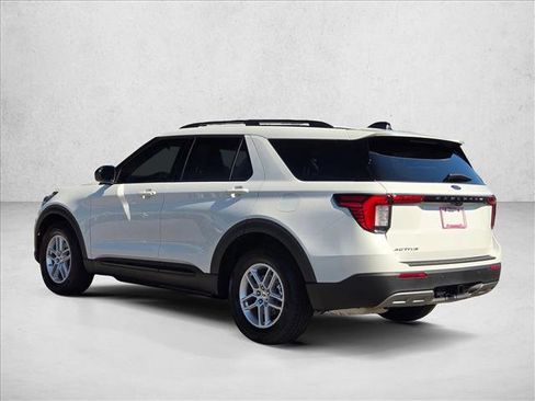 New 2026 Ford Explorer Active w/ Active Comfort Package image 7