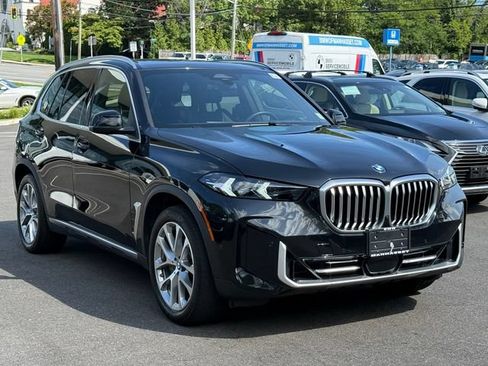 Certified 2024 BMW X5 xDrive40i w/ Parking Assistance Package AWD/4WD image 3