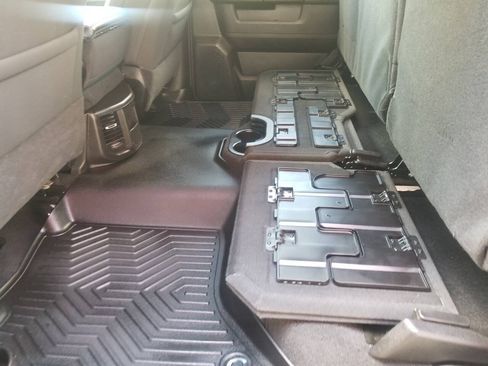 Certified 2026 RAM 2500 Big Horn AWD/4WD image 24