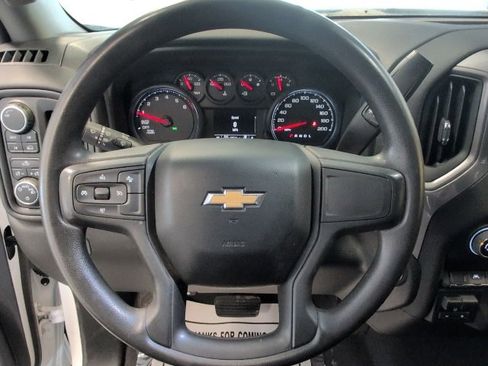 Used 2023 Chevrolet Silverado 1500 Custom image 19