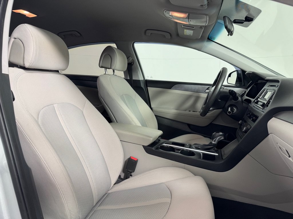 Used 2017 Hyundai Sonata SE FWD image 21