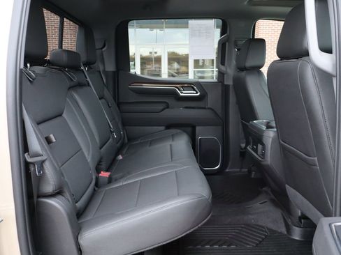 Used 2022 Chevrolet Silverado 1500 LT Trail Boss w/ LT Trail Boss Premium Package image 51