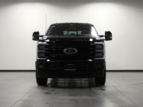 Used 2025 Ford F250 Platinum AWD/4WD image 9