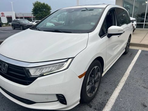 Used 2022 Honda Odyssey Elite image 1