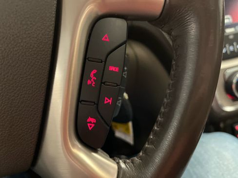 Used 2016 GMC Acadia Denali image 23