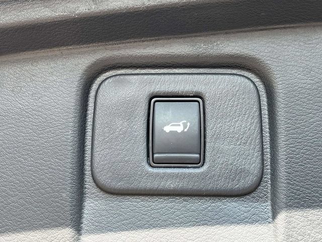 Used 2023 Nissan Murano Platinum w/ Cargo Package FWD image 22