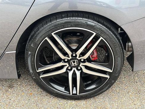 Used 2017 Honda Accord Sport Special Edition image 40