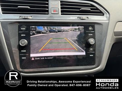Used 2020 Volkswagen Tiguan SE R-Line AWD/4WD image 11