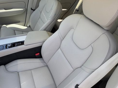 New 2026 Volvo XC60 T8 Ultra w/ Protection Package Premier image 19