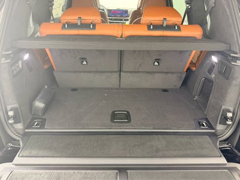 New 2026 BMW X7 M60i image 22