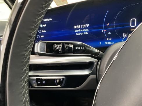 Certified 2025 Cadillac Lyriq Luxury image 23