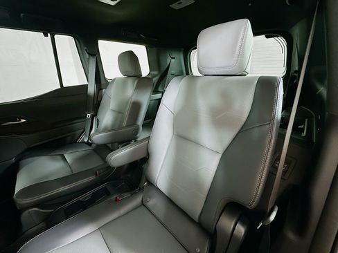 Used 2026 Lexus GX 550 w/ Accessory Package (2T) AWD/4WD image 23