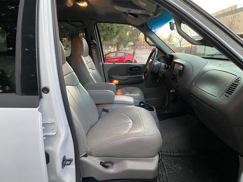 Used 2001 Ford F150 Lariat image 11