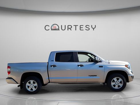 Certified 2019 Toyota Tundra SR5 image 6