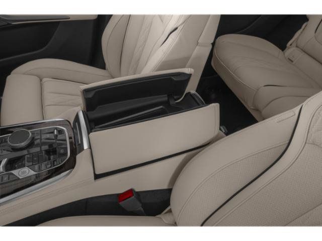 New 2027 BMW X7 xDrive40i w/ M Sport Package AWD/4WD image 13