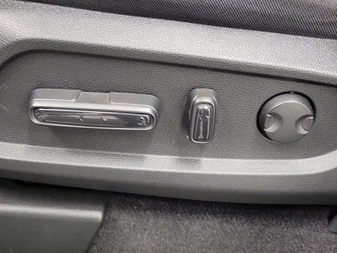 Certified 2025 Honda Pilot Sport image 23