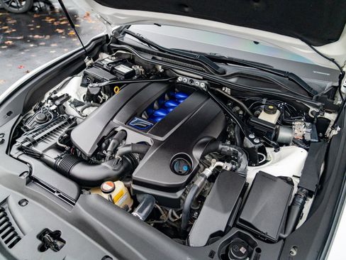 Used 2015 Lexus RC F w/ Premium Package image 31