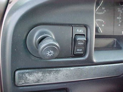 Used 1994 Ford F150 XLT image 21