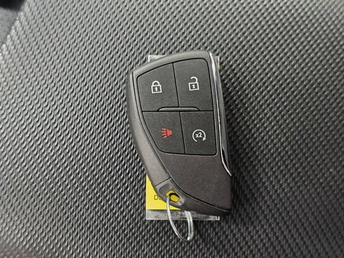 Used 2025 Chevrolet Equinox LT FWD image 29