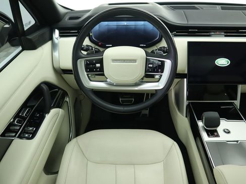 Used 2024 Land Rover Range Rover Autobiography image 10