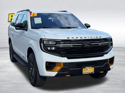 Certified 2025 Ford Expedition Tremor AWD/4WD image 2